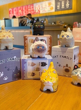 原创卡通木雕风猫咪树脂小摆件公仔潮玩车载装饰品居家桌面摆饰品