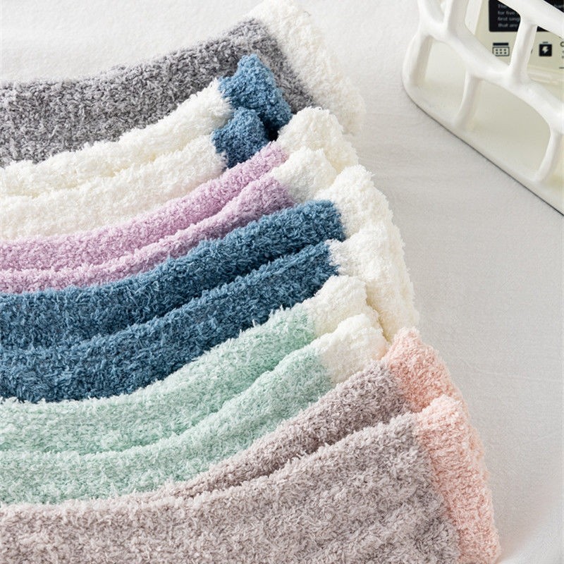 珊瑚绒袜子女加厚加绒中筒袜秋冬季保暖地板袜大人长筒睡眠月子袜