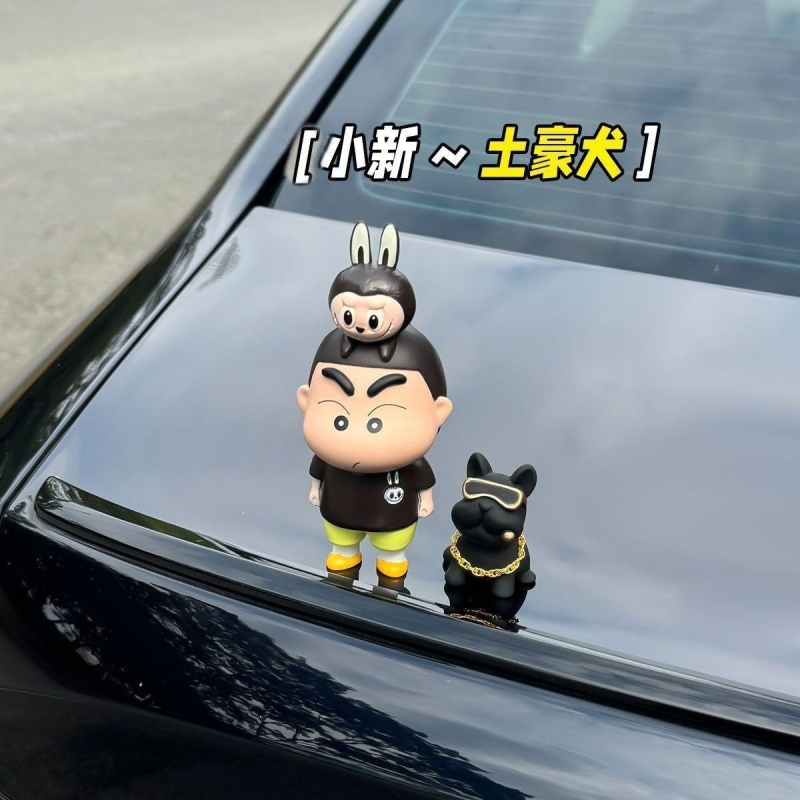 2025新款车尾摆件汽车尾部装饰玩偶车外部公仔可爱车内摆件中控台