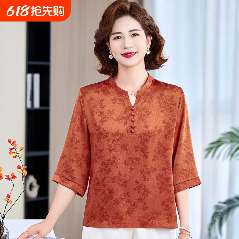 妈妈夏季薄款中袖小衫中老年缎面圆领T恤衫老太太简约时尚套装女