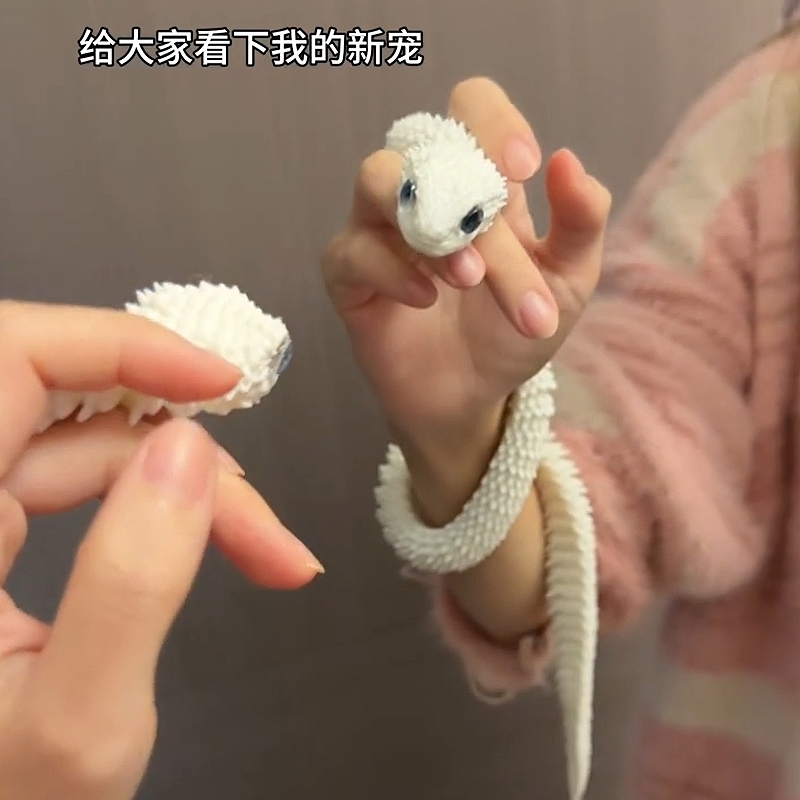 3d打印夜光蛇渐层水晶蝰蛇全关节可动彷真动物新蛇年创意桌面摆件