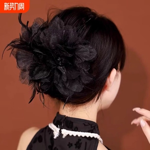 黑色羽毛抓夹发夹新款 女2024头花发高级感夹子鲨鱼夹花朵量多