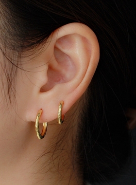 YHE0151 欧美轻奢S925纯银冷淡风不规则捶打纹耳扣 锤面圆环耳钉