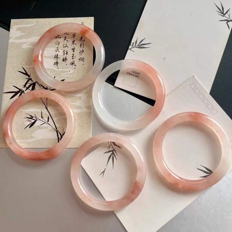 爆款仿天山翠桃花酿手镯玉镯女粉色金丝玉桃运连连细圆条手镯