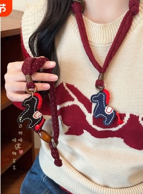 红色格子小马抽拉式项链女秋冬本命年马年装饰毛衣链配毛衣的配饰