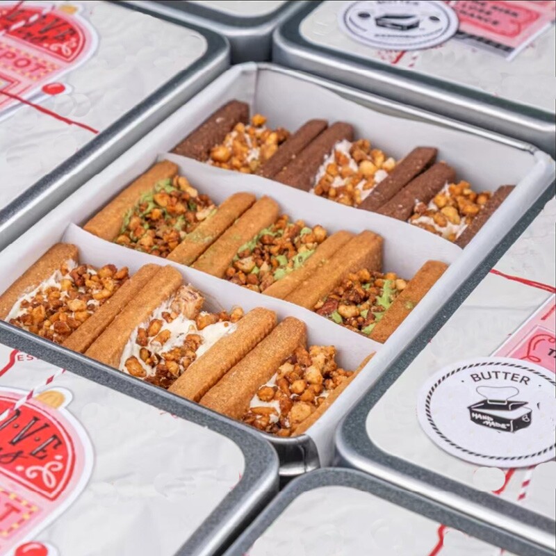 铁皮盒饼干不腻真材实料下午茶休闲零食糕点夹心盒装曲奇酥脆