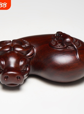 黑檀木雕刻牛转乾坤摆件