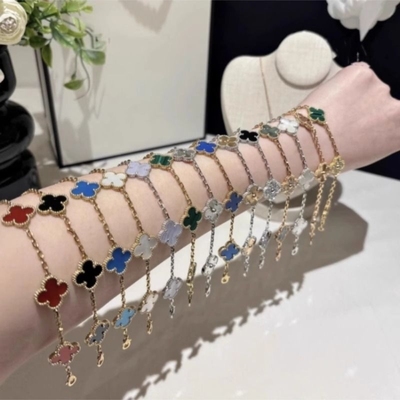 新款四叶草红玛瑙石五花手链女轻奢高级感18K玫瑰金白金色贝母