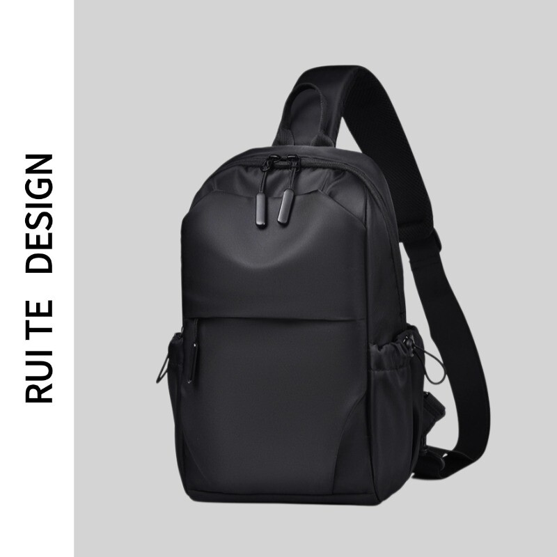 新款男士纯色胸包2026春季潮流单肩轻便斜挎包多功能休闲通勤胸包