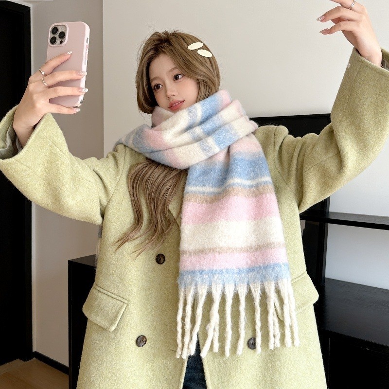 韩版高级拼色保暖加厚学生长款披肩秋冬彩色马海毛围巾女