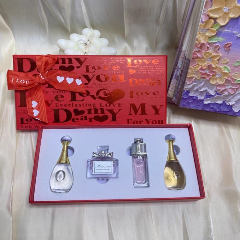 车载Q版香水小样花漾甜心真我魅惑自由礼盒套装持久留淡香氛香薰