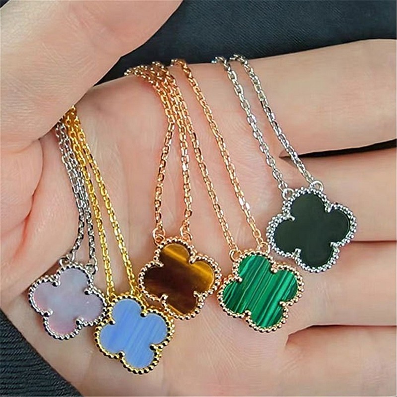 雅宝四叶草V金18K真金项链天然红玉髓玛瑙白贝吊坠锁骨链孔雀石