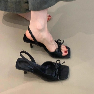 露趾方头凉鞋 女夏外穿一字带新款 气质蝴蝶结后绊带高跟鞋 大薇家