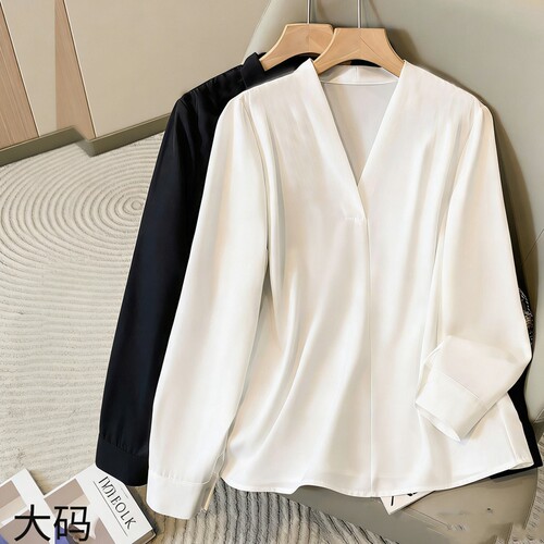 设计感小众长袖白色衬衫女春夏新款大码通勤职业气质抗皱V领衬衣