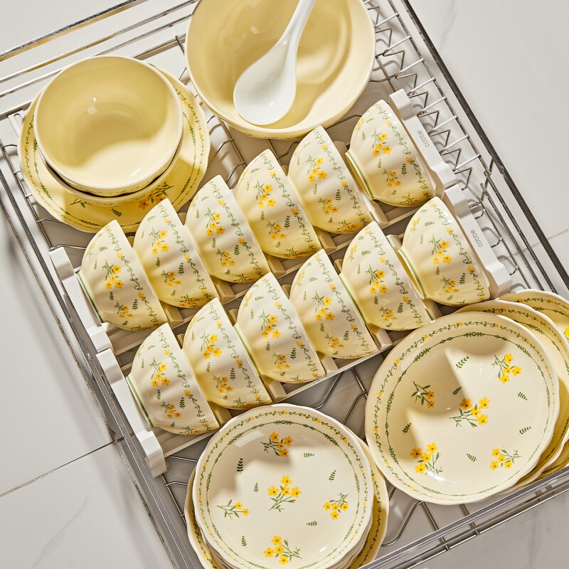 碗碟套装家用陶瓷2026新款奶油轻奢高级感颜值碗盘筷碗具餐具乔迁