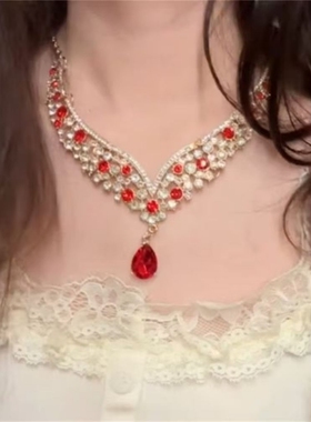 超闪重工红色水滴流苏项链新娘礼服小众轻奢高级感设计锁骨链蝴蝶