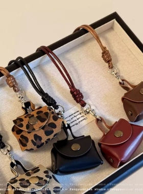 韩国包包钥匙扣项链女士毛衣链精美钥匙链圈挂件饰品皮质红色黑色