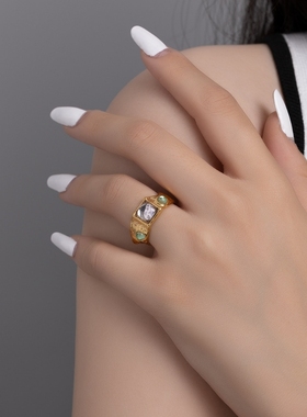 小众复古时尚镶钻黄铜镀金vintage欧美时尚博主同款戒指女新款