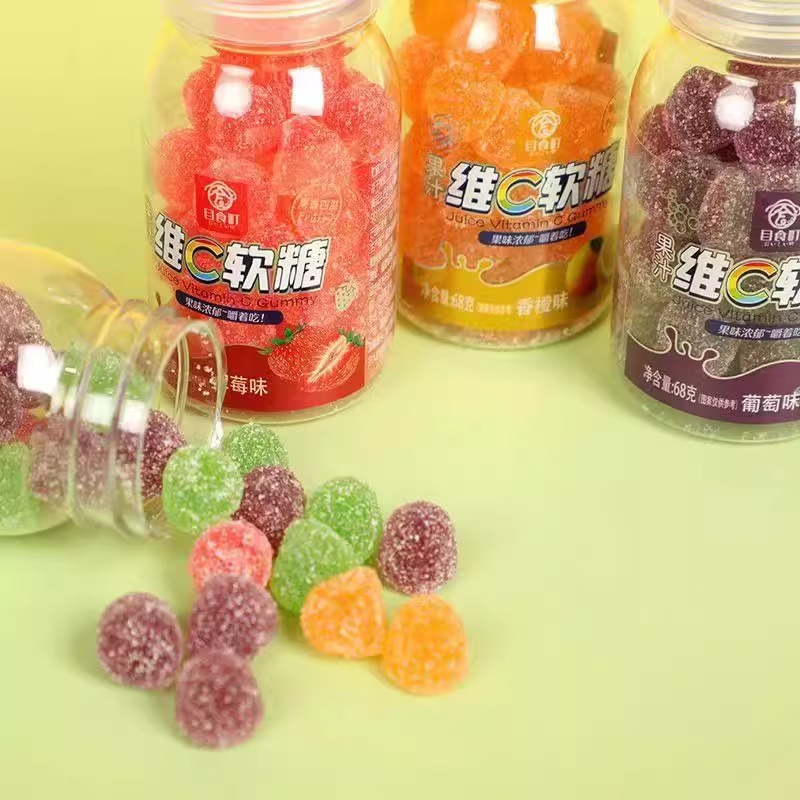 维c果汁软糖水果味qq软糖酸甜草莓香橙味儿童糖果瓶装休闲小零食