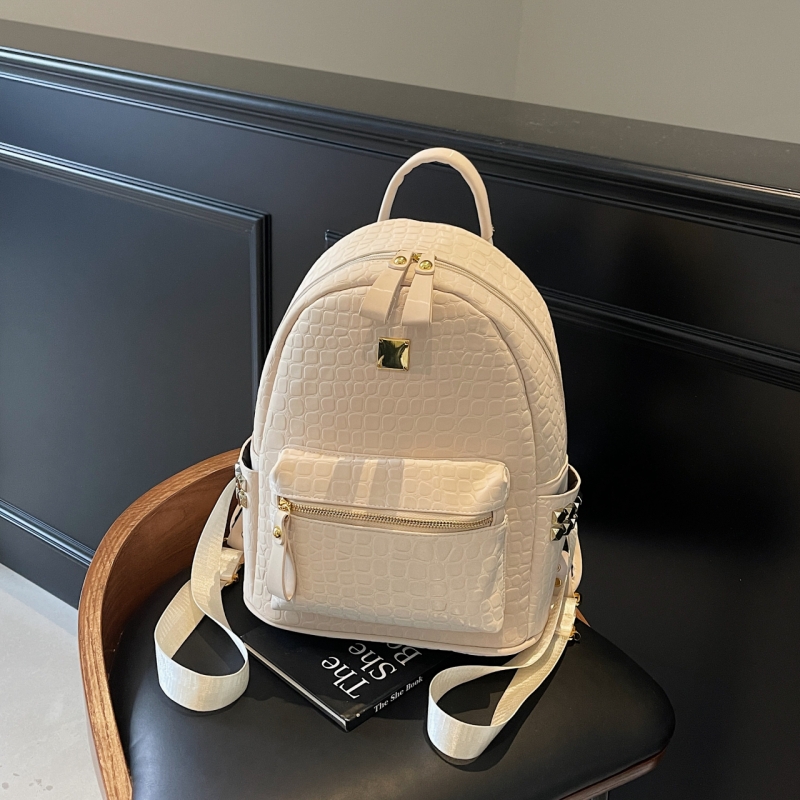 今年流行的石头纹双肩包女式欧货皮质旅行背包大容量时髦学生书包