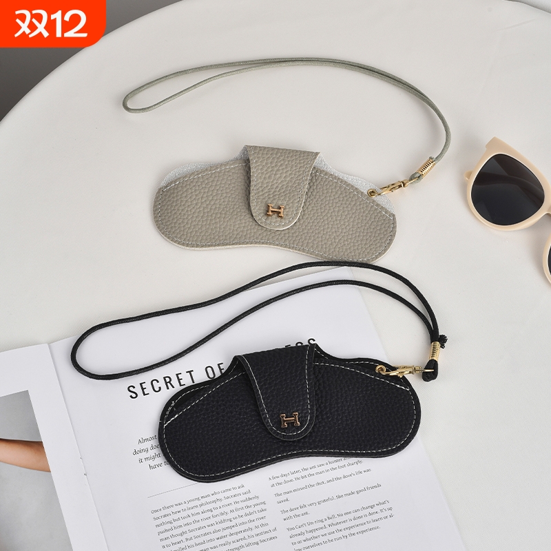 挂脖眼镜袋旅行出游便携眼镜包收墨镜近视眼镜保护套通用挂包防丢