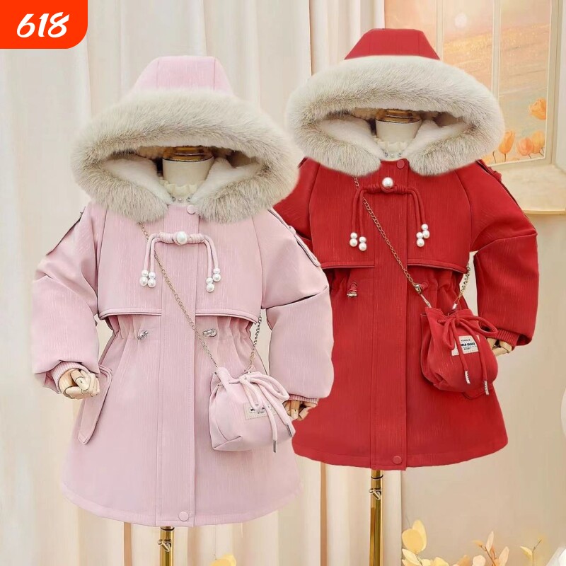 新年女童外套2026冬季新款儿童加绒加厚派克服秋冬皮衣款棉服童装