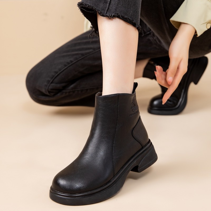 他她女孩真皮软底短靴妈妈鞋子棉鞋加绒中老年皮鞋女鞋子2025黑色