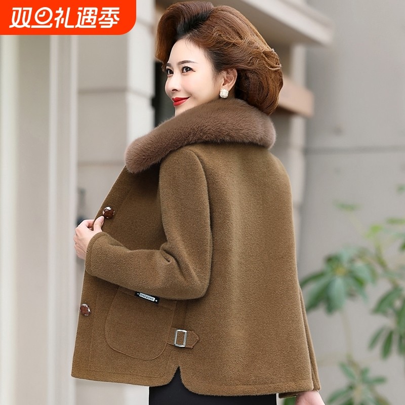 妈妈冬装新款水貂绒毛呢外套中老年女装秋冬洋气短款皮草上衣红色