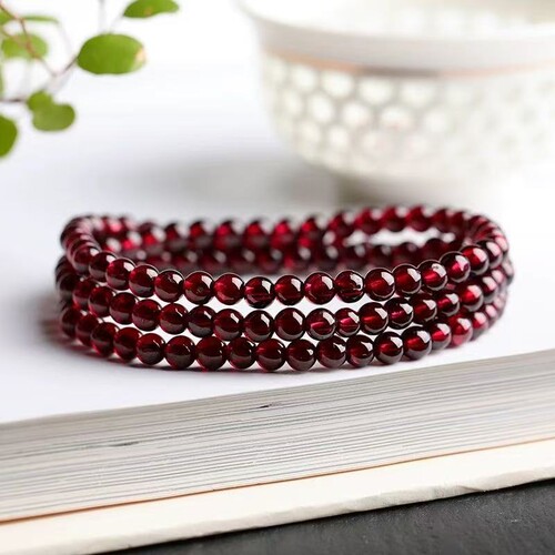 爆款仿酒红色石榴石手链女款单圈多圈水晶仿手串饰品收藏级