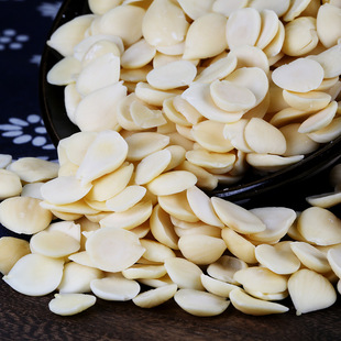 新货南杏仁去皮原味甜杏仁纯天然南北杏仁露无添加豆浆养生美白颜