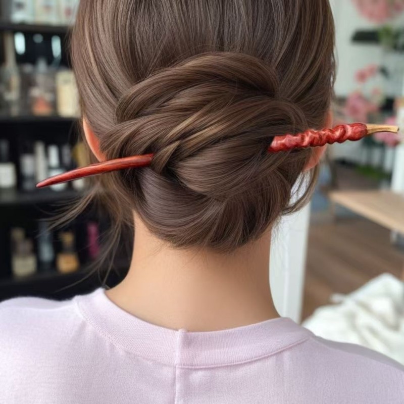 新中式2025春夏新款辣椒簪子日常现代精致可爱清冷原色手工发簪