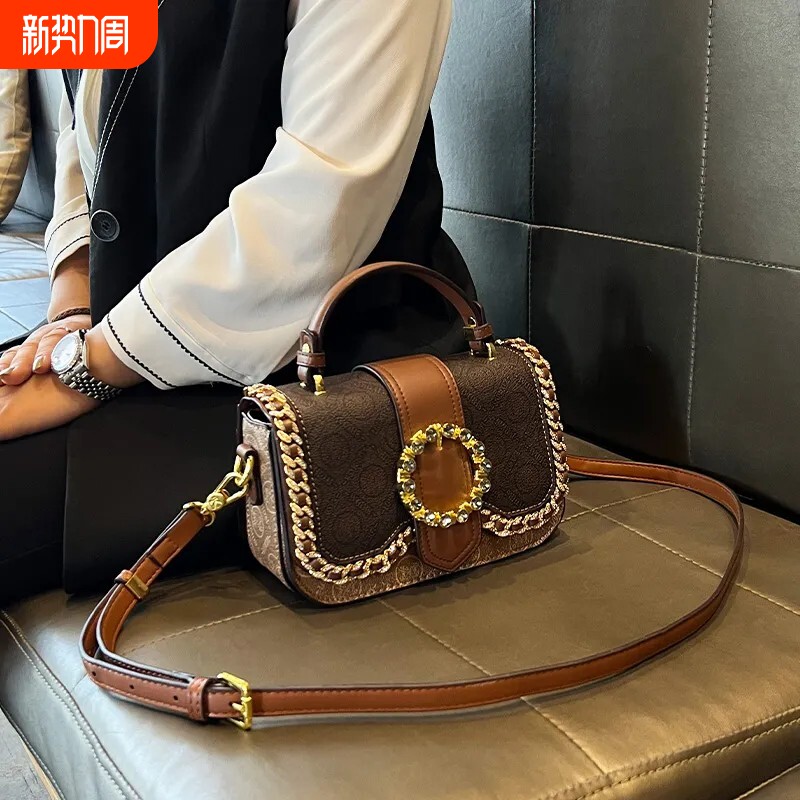 包包女2026新款轻便复古高级女士手提小方包单肩包斜挎包小包礼物