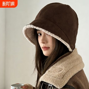 麂皮绒渔夫帽女冬季新款帽子保暖护耳雷锋帽加绒盆帽防风黑色流行