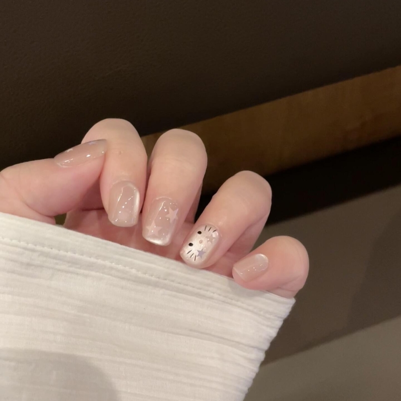 Kitty穿戴甲软萌猫咪星星可爱风美甲粉调猫眼手工甲法式黑皮新年