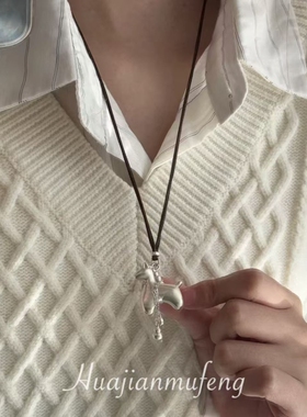 “马上有钱”银色小马吊坠长项链女士新款爆款高级感高端锁骨链潮
