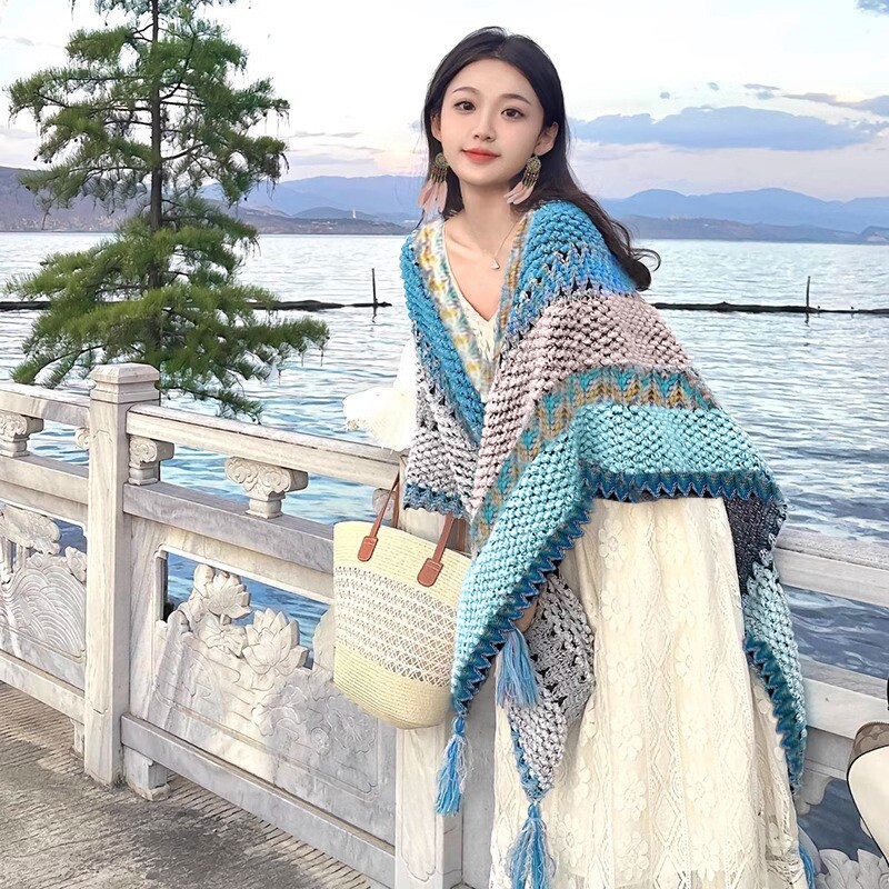 民族风披肩女2026针织外搭川西新疆西藏云南旅游穿搭披风斗篷旅行