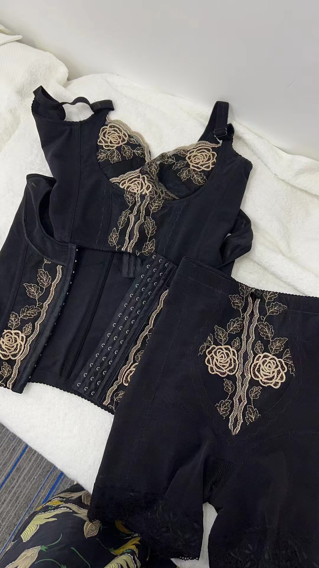 情迷巴黎三件套身材管理器提臀收腹磨具美体塑身脂肪管理器
