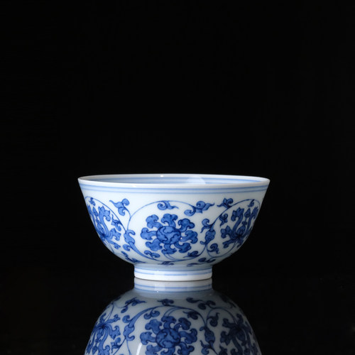 匋甄纯手工手绘仿成化青花宝莲纹主人杯景德镇陶瓷茶杯品茶杯茶杯