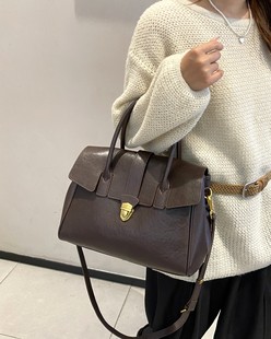 明星同款小众新品真皮女包百搭复古植鞣头层牛皮女手提单肩锁扣包