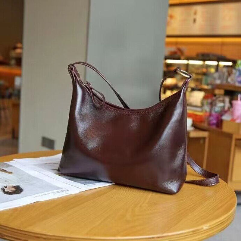 欧美时尚百搭真皮新款女包头层植鞣牛皮女腋下单肩简约复古饺子包