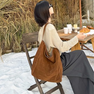 秋冬新品真皮女包复古百搭时尚磨砂牛皮女手提腋下大容量购物袋包