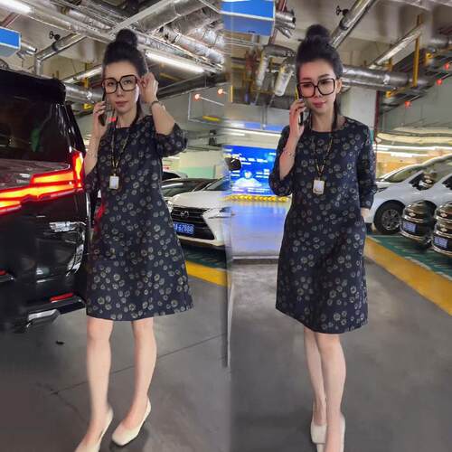 026春季新宽款气质碎花连衣裙女七分袖古圆2领松遮肉中HHJ长款复