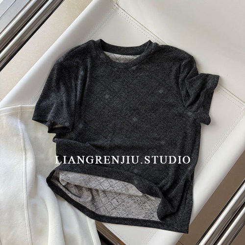 公司货。早秋新品。菱形格老钱风。弹力圆领短袖T恤6221W