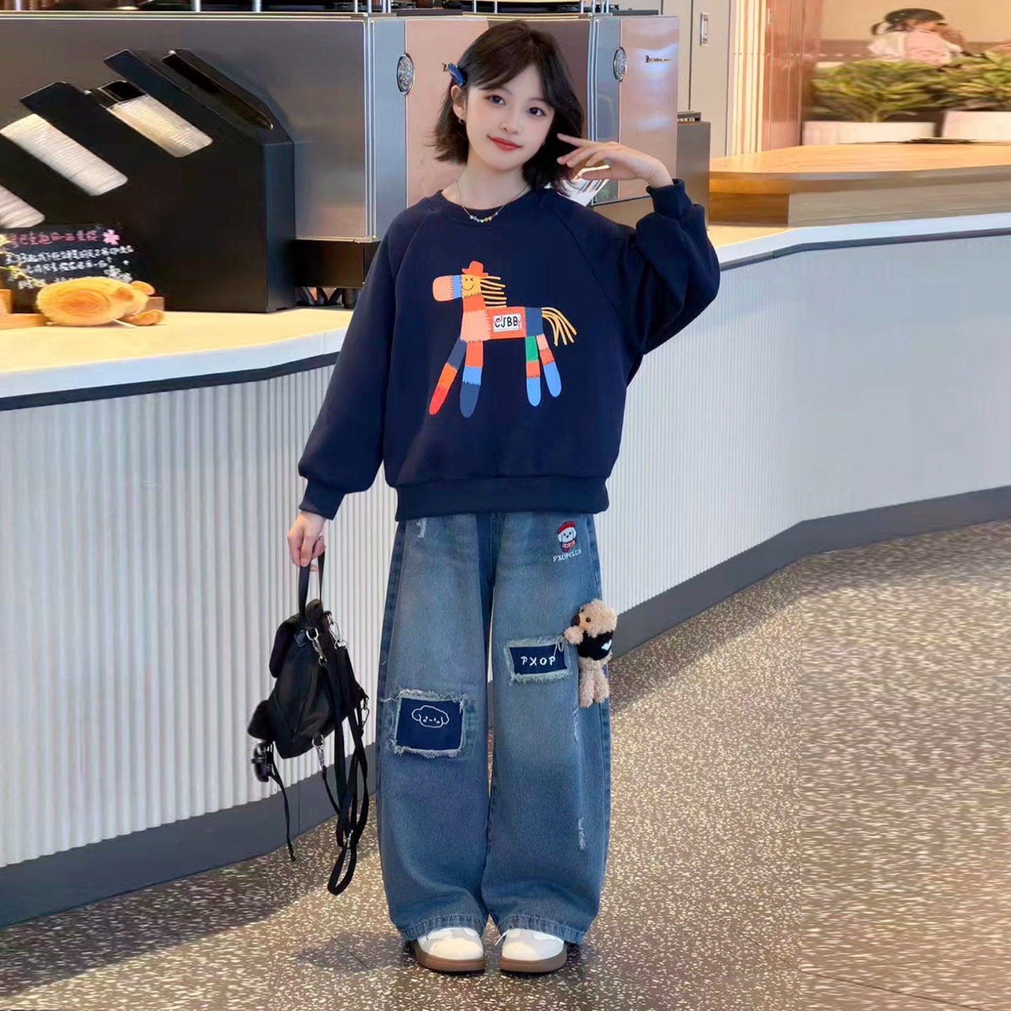 网红博主款女童春季牛仔裤套装2儿童运动套装