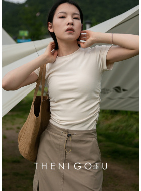 DOROTHY丨褶皱设计感T恤女修身短袖显瘦百搭正肩黑色小众短款上衣