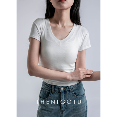 DOROTHY丨V领修身短袖T恤女白色短款上衣百搭休闲内搭显瘦打底衫