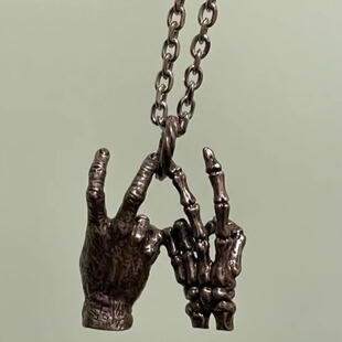 中国新说唱法老同款骷髅手骨头吊坠项链嘻哈朋克潮流帅气卫衣颈链