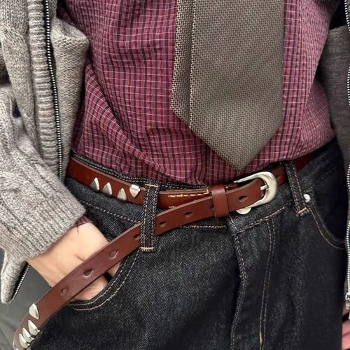 风格深棕色手工镶嵌铆钉腰带