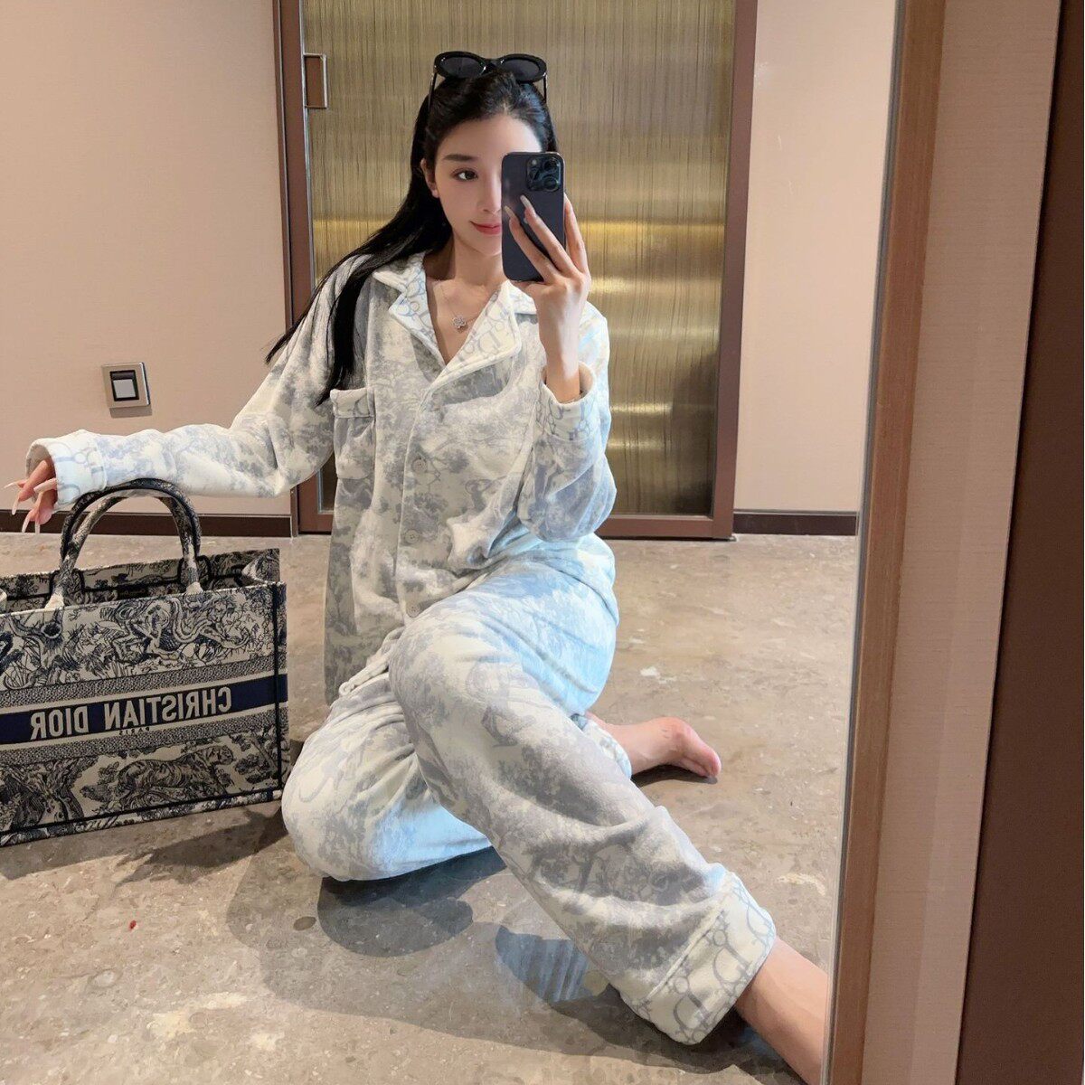 秋冬睡衣女士法式加厚海岛绒长袖长裤英文字母加绒轻奢高级家居服