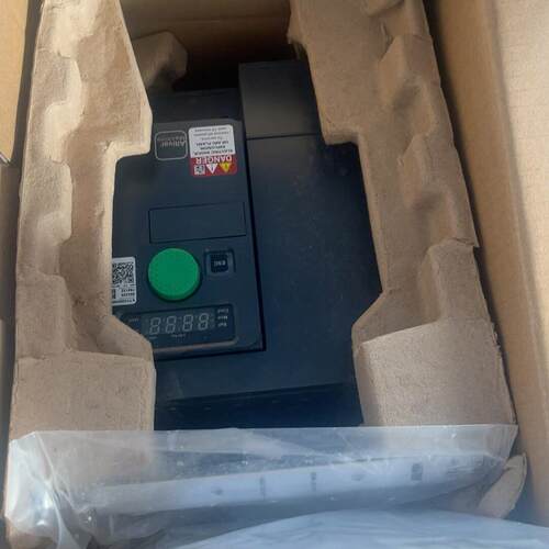 ATV320U40N4C 变频器 三相工业电机调速驱动装置议价维修